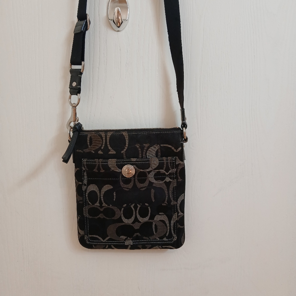 Coach Vintage Y2K Optic Signature C Crossbody.